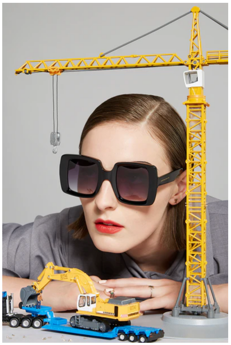 Karen walker deals isadore